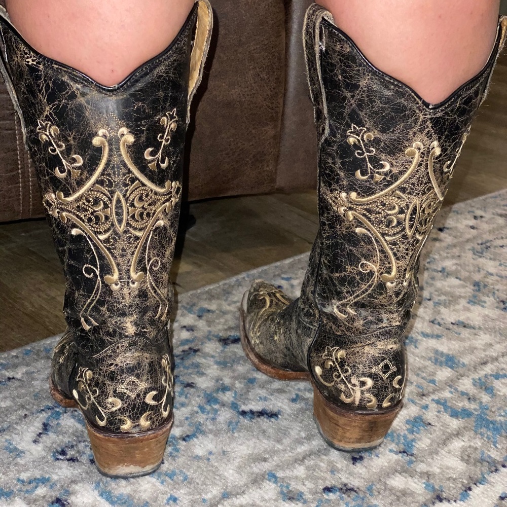 Corral boots - Picture 3 of 4